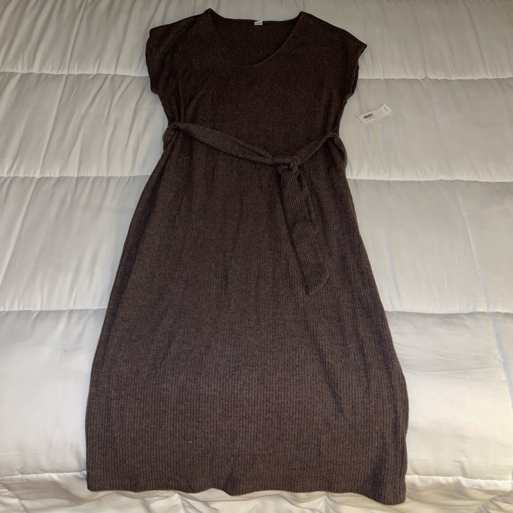 Old Navy belted sweater dress, size M